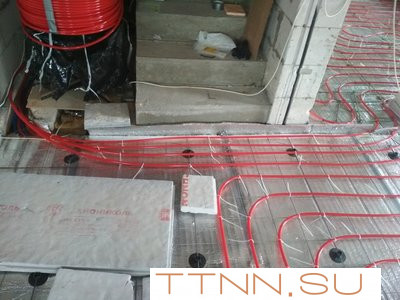 Труба сшитый полиэтилен 16 мм STOUT PEX-a 16х2,0 (бухта 500 метров) красная Труба сшитый полиэтилен 16 мм STOUT PEX-a 16х2,0 (бухта 500 метров) красная