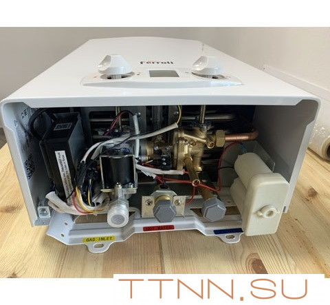 Газовый проточный водонагреватель Ferroli VERONA 11 D (NG) Газовый проточный водонагреватель Ferroli VERONA 11 D (NG)